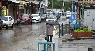 Kilis'te kuvvetli yağış ve sis etkili oldu