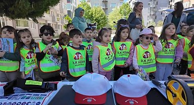 Kırklareli'nde miniklere uygulamalı trafik eğitimi