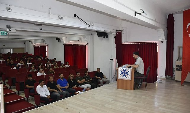 Köyceğiz'de üniversite öğrencileri sektör temsilcileriyle buluşuyor