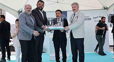 Melikgazi'de Osman-Fatma Fırıncı Cami ibadete açıldı