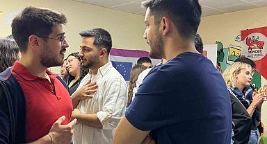 Menteşe'de kültür köprüsü: Gençler İngilizceyi yaşayarak öğreniyor