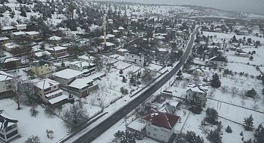 Mersin'de kar güzelliği dronla görüntülendi
