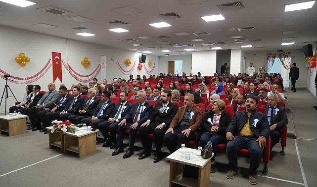 Niğde Vali Yardımcısı Divili: "Nüfusun kendini yenileme seviyesi 2,10'dur, konu 1 yıllık çalışmalarla çözülebilecek konu olmaktan çıkmıştır"