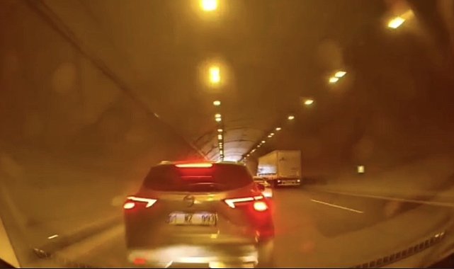 Osmaniye'de 6 araçın karıştığı zincirleme kazanın araç içi kamera görüntüsü ortaya çıktı