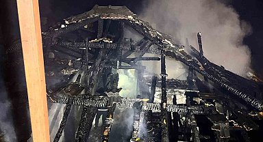 Sobadan çıkan kıvılcım evi küle çevirdi