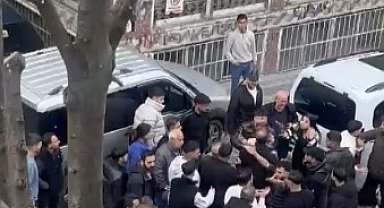 Sultangazi'de iki grup birbirine girdi: Silahların kullanıldığı kavgada 1 gözaltı