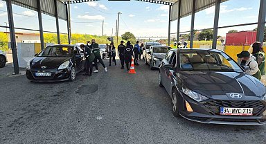 Sürücülere net mesaj: "Direksiyondayken ekrana değil yola bak"