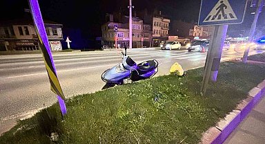 Tavşanlı'da motosiklet devrildi: 3 yaralı