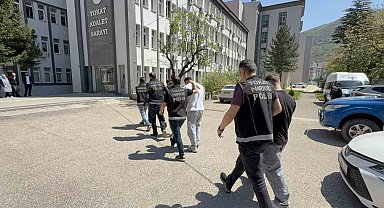Tokat'ta 936 adet sentetik uyuşturucu hapla yakalanan 2 şüpheli tutuklandı