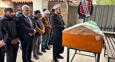 Tüfekle vurularak hayatını kaybeden 14 yaşındaki Gizem Özdemir son yolculuğuna uğurlandı