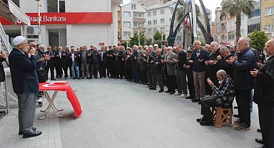 Türkeli'de hacı adaylarına duygusal uğurlama