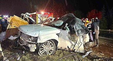 Uşak'taki zincirleme trafik kazası Kütahya'yı yasa boğdu