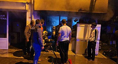 Zonguldak'ta iş yeri çıkan yangında kullanılmaz hale geldi