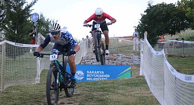 16 ülkeden 49 sporcu Sakarya'da Avrupa şampiyonluğu için pedal çevirdi