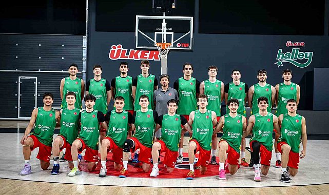 20 Yaş Altı Ümit Erkek Milli Takımı, hazırlıklarını sürdürüyor