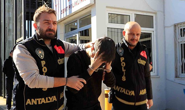 37 haftalık hamile eşini bacaklarından vurmuştu: Sanığın tutukluluğuna devam kararı