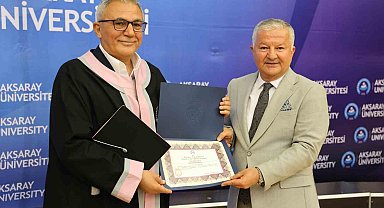 55 yaşında üniversite hayaline kavuştu, 59 yaşında mezun oldu