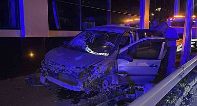 7 saatlik sürüş sonrası uyuyan sürücü kaza yaptı: 2 yaralı