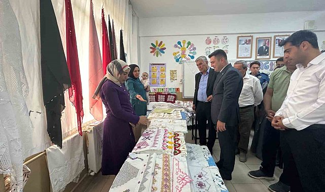 Adaklı'da el emeği ürünler görücüye çıktı