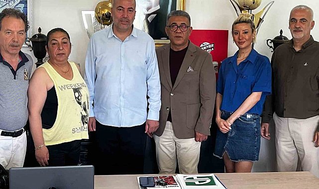 Adana Demirspor'a yerel basından 100 bin liralık destek