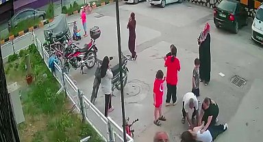 Adana'da 12. kattan düşen kız çocuğu hayata tutundu: Düşme anı kamerada