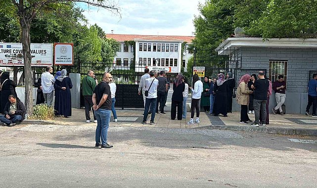 Aksaray'da 22 okulda 5 bin 89 öğrenci sınava girdi