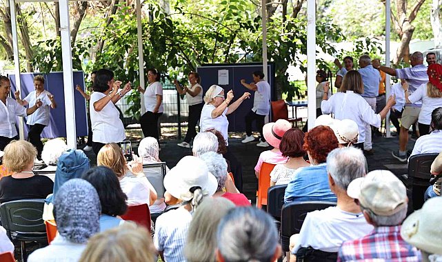 Aktif Yaşlı Merkezi'nde veda programı