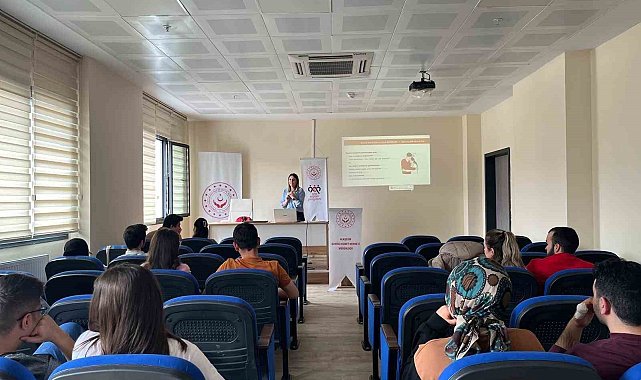 Alaşehir'de evlilik öncesi eğitimlerle genç çiftlere destek