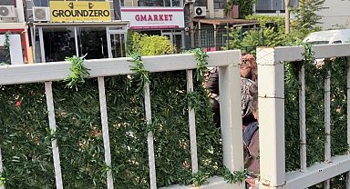 Ankara'daki bir lisede, sınava dakikalar kala öğrenciler okul bahçesine alınmayınca gerginlik yaşandı