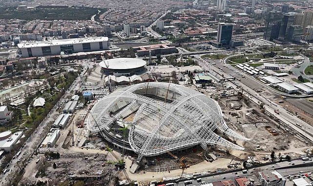 Ankara'nın yeni stadı için iki bakandan ortak paylaşım