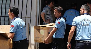 Antalya'da zabıta 4 bin 322 sahte parfüme el koydu