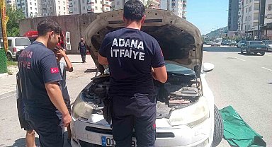 Araçların motoruna giren kedi, itfaiyeyi seferber etti