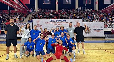 Asiye Ağaoğlu Anadolu Lisesi Kız Futsal Takımı 3'üncü kez Türkiye Şampiyonu oldu