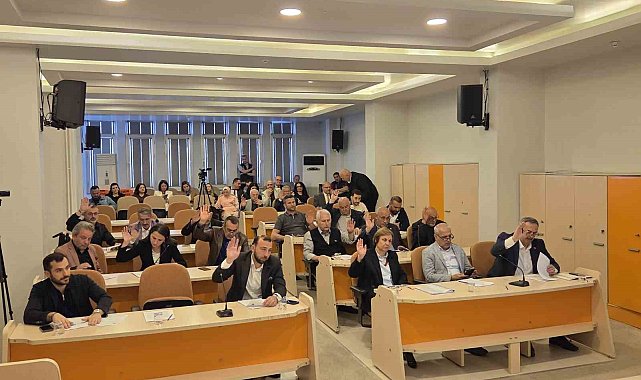 Atakum meclisinde yatırım ve maaş gündemi