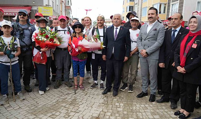 Atatürk ve İstiklal Yolu Yürüyüşü'nde katılımcılar, Seydiler ilçesine ulaştı