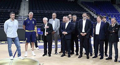 Aziz Yıldırım ve yönetim kurulundan, Fenerbahçe Beko'ya başarı dileği