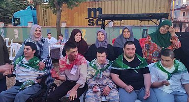 Babaannenin dileği gerçek oldu: Özel bireylere temsili asker eğlencesi