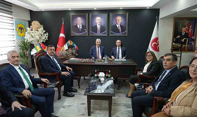 Bakan Bolat'tan MHP Gaziantep İl Başkanı Kılıç'a hayırlı olsun ziyareti