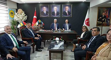 Bakan Bolat'tan MHP Gaziantep İl Başkanı Kılıç'a hayırlı olsun ziyareti