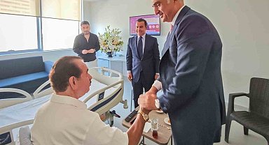 Bakan Ersoy'dan İbrahim Tatlıses'e geçmiş olsun ziyareti