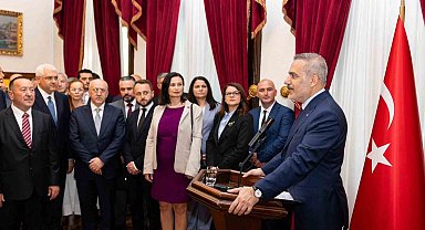 Bakan Fidan, Bulgaristan'daki Türk iş insanları ve siyasetçilerle bir araya geldi