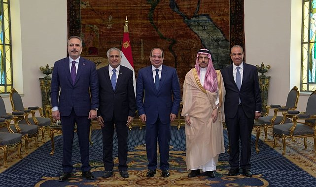 Bakan Fidan, Mısır Cumhurbaşkanı es-Sisi ile bir araya geldi