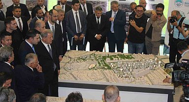 Bakan Kurum ve Yumaklı'dan Kayseri temasları