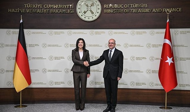 Bakan Şimşek, Almanya Federal Ekonomi ve Enerji Bakanı Reiche ile bir araya geldi
