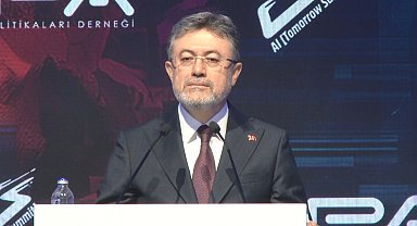 Bakan Yumaklı: "Tarım ve Orman Sektöründe Yapay Zeka Destekli Dijital Dönüşüm Strateji Belgesi ve Eylem Planımızı hazırladık"