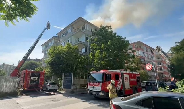Bakırköy'de 6 katlı binanın çatısında yangın paniği