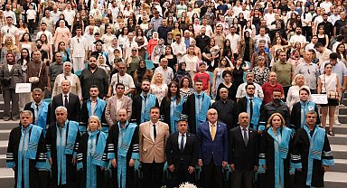 Balıkesir MYO'da mezuniyet töreni düzenlendi