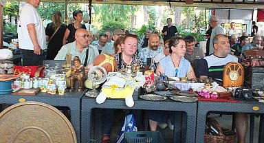 Balıkesir'de ikinci el mezatlarına ilgi arttı