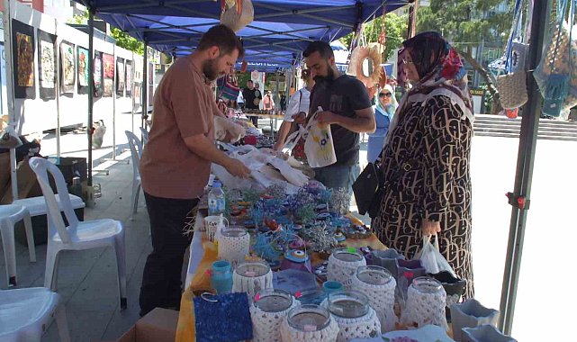 Balıkesir'de Özel Öğrencilerin el emeği ürünler görücüye çıktı