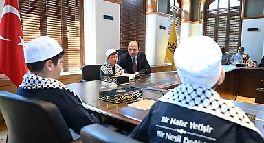 Başkan Altay, bilgehanelerde eğitim alarak tamamı hafızlık imam hatip okullarını kazanan öğrencilerle buluştu